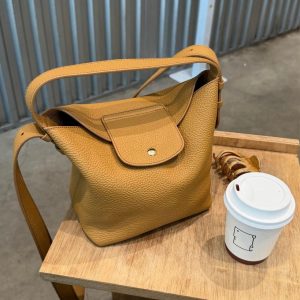 Minimalist Lychee Grain Top Layer Cowhide Hobo Lunch Box Bag Long Term Commuter Handbag